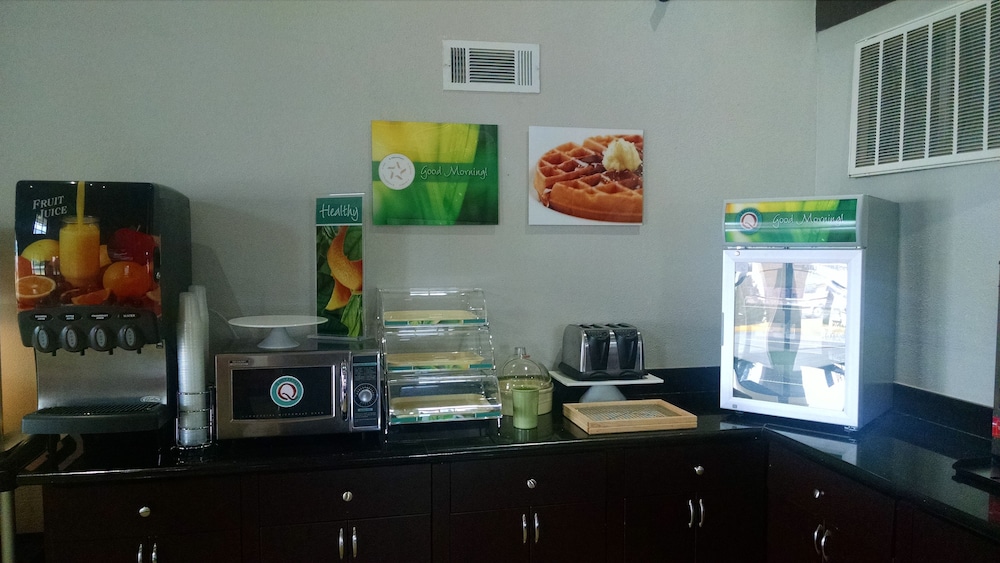 Quality Inn & Suites Stuttgart North
