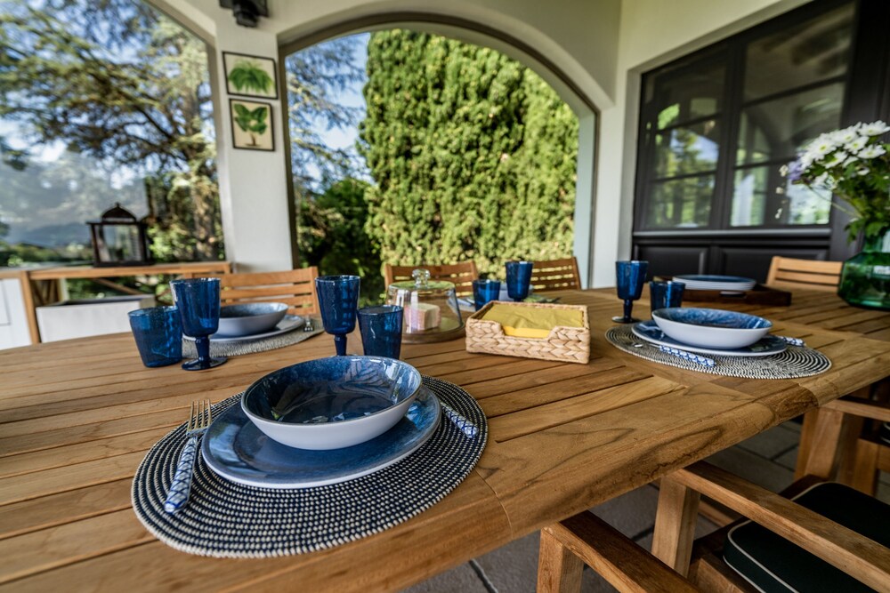 Charming Green and Blue Villa by Wonderful Italy