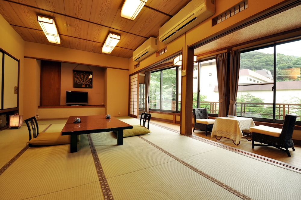 Yaeikan