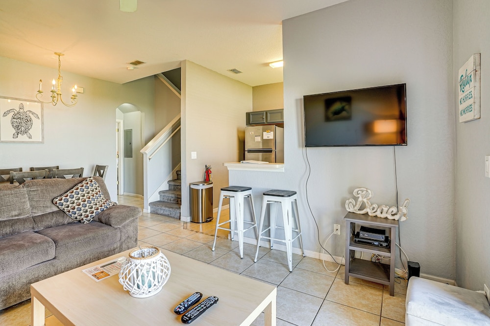 9 Mi to Disney: Spacious Resort Home w/ Lazy River