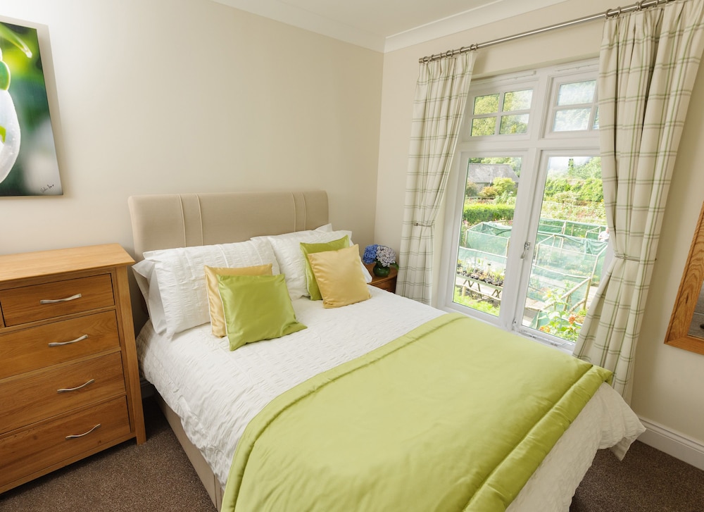 Milntown Self Catering Apartments view 3