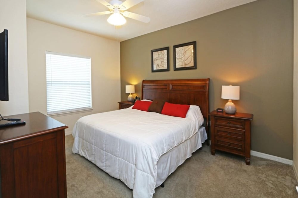 Your VIP Home Near Disney 25107