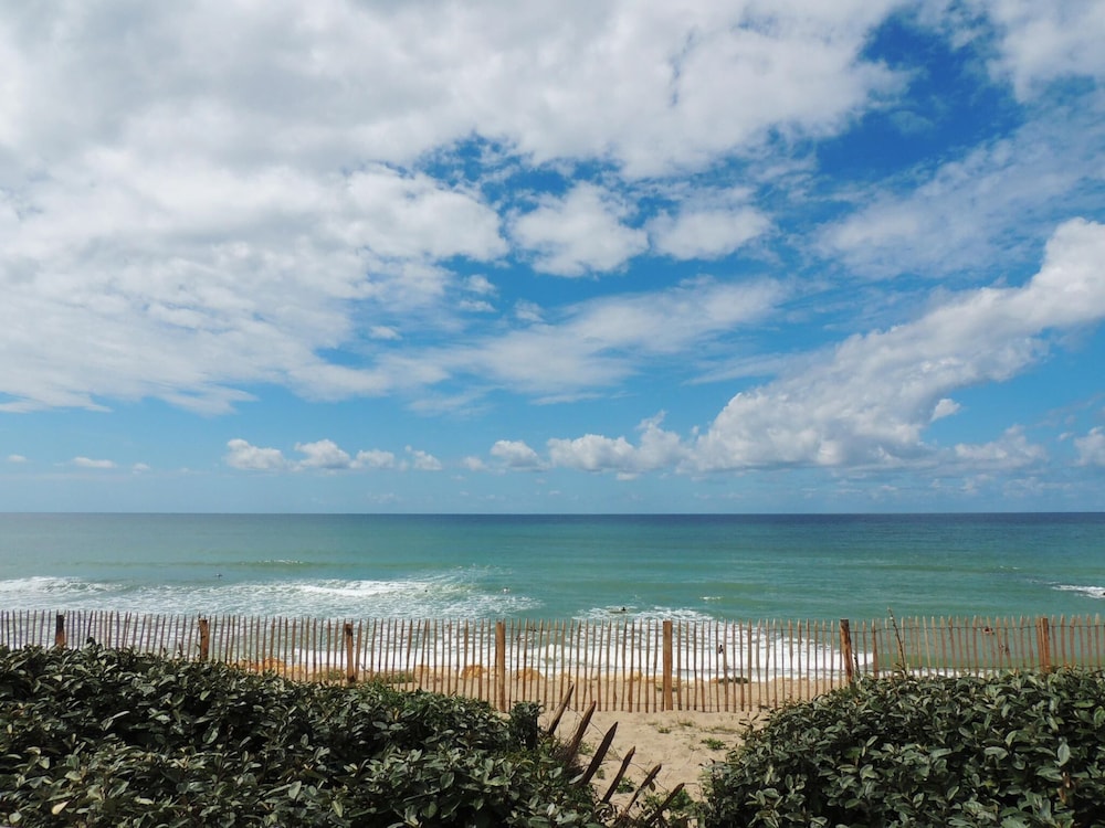 Villa in Lacanau-ocean Near Beach