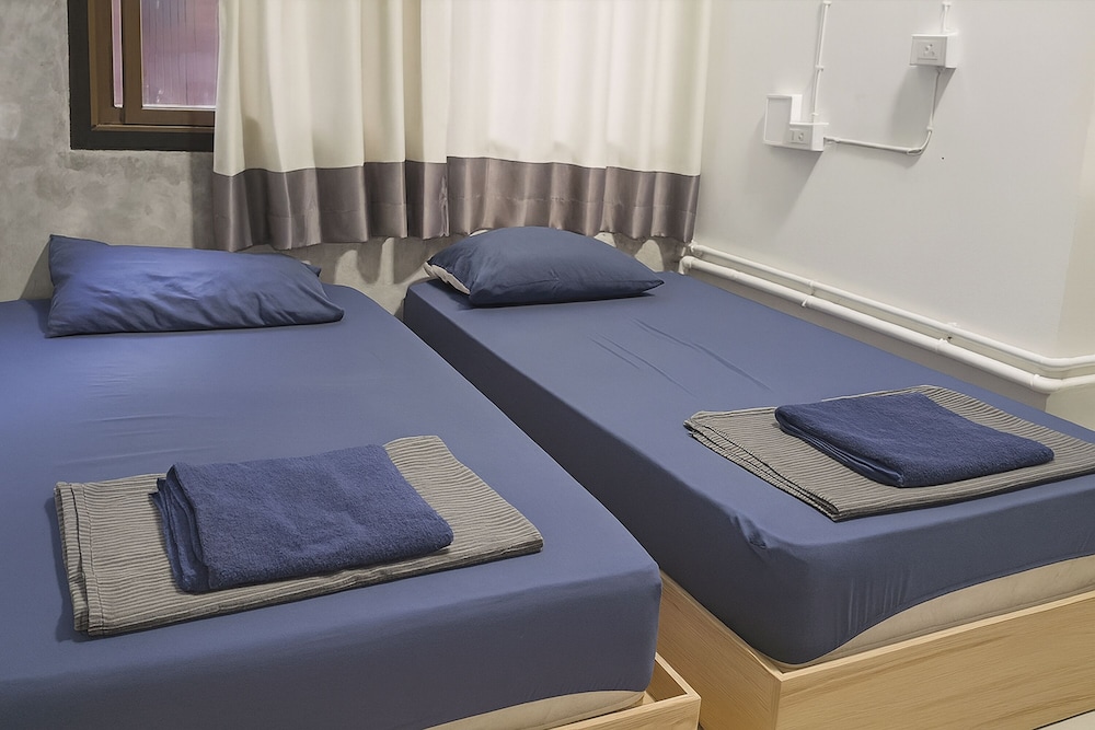 Satop Travelers Guesthouse