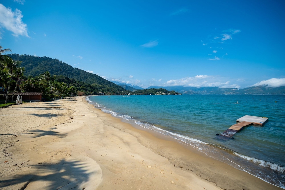 Angra - Mombaça | Mansão Espetacular Beira-Mar, 7 Suites - por Casapē Rio