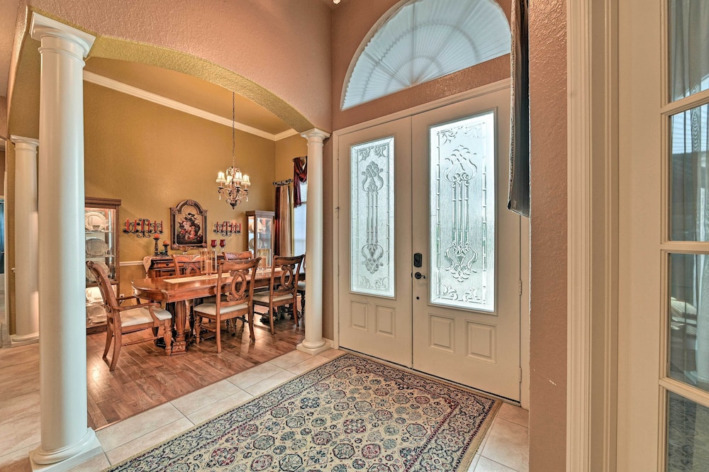 Elegant Valrico Home ~ 15 Mi to Downtown Tampa!, photo 30