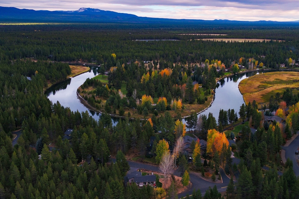 River Meadows by Avantstay Near River Access to Private Boat Ramp