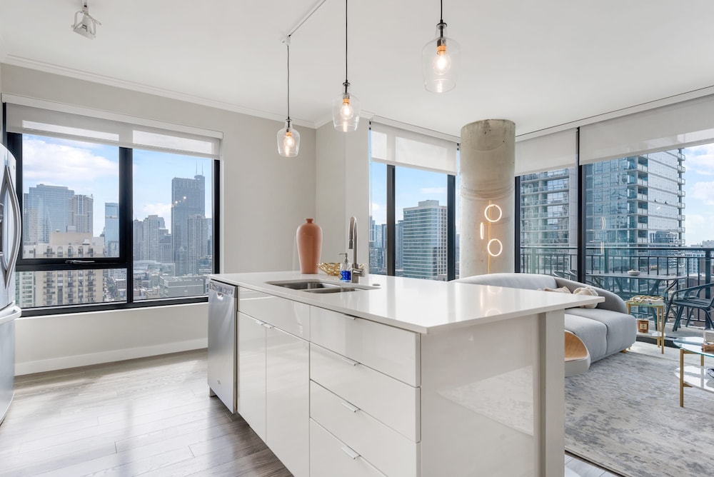 Group Hub 3 Designer 2BR Steps to Mag Mile