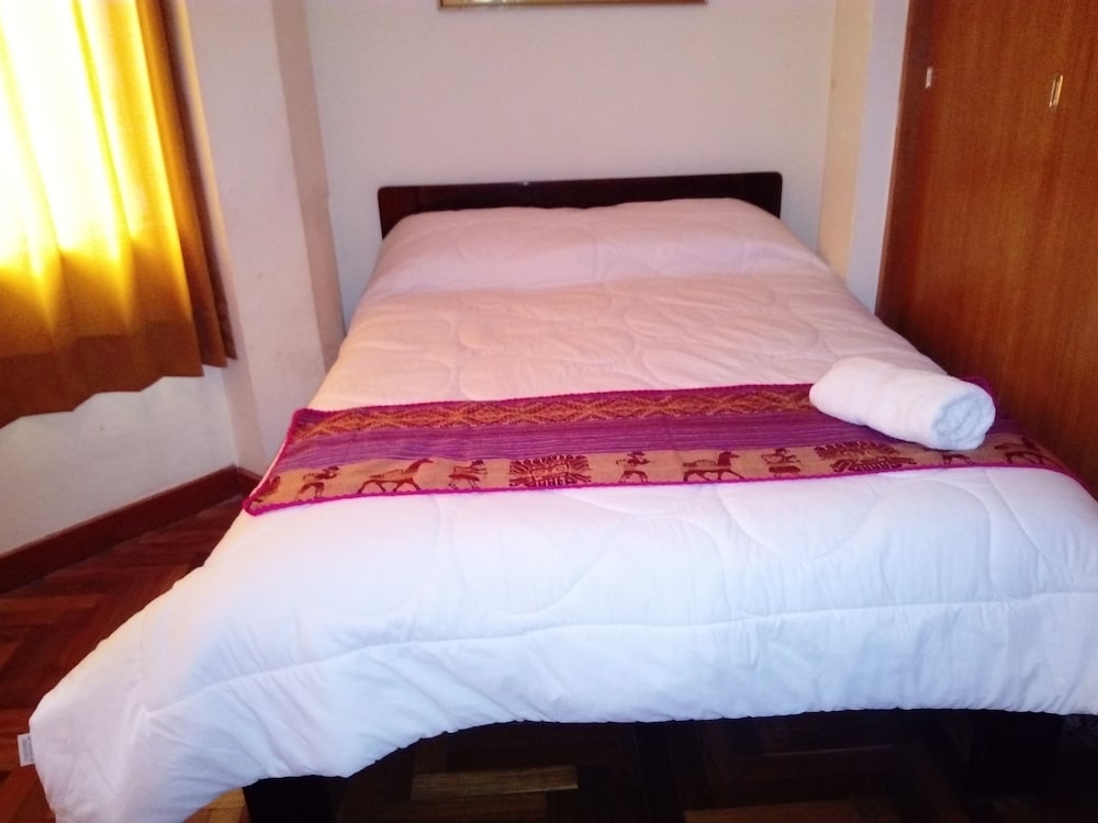 Hospedaje Keros Bed & Breakfast