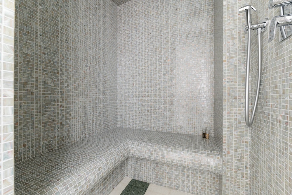 Hydeout Palace - Luxury &Spa Suites by Wonderful Italy