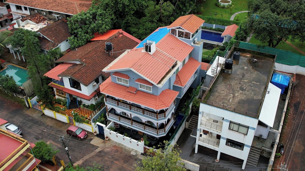Elivaas Bludoor 5-BHK Pet Friendly Villa