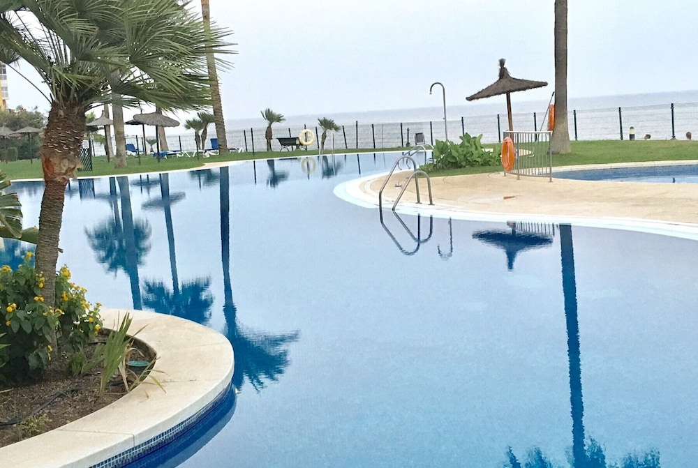MI CAPRICHO C11 luxury apartment by the Sea