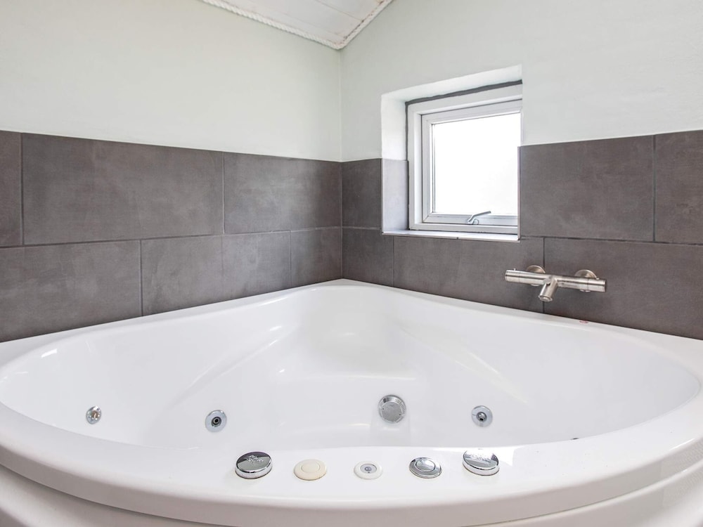 Spacious Holiday Home in Vestervig near Sea view 2