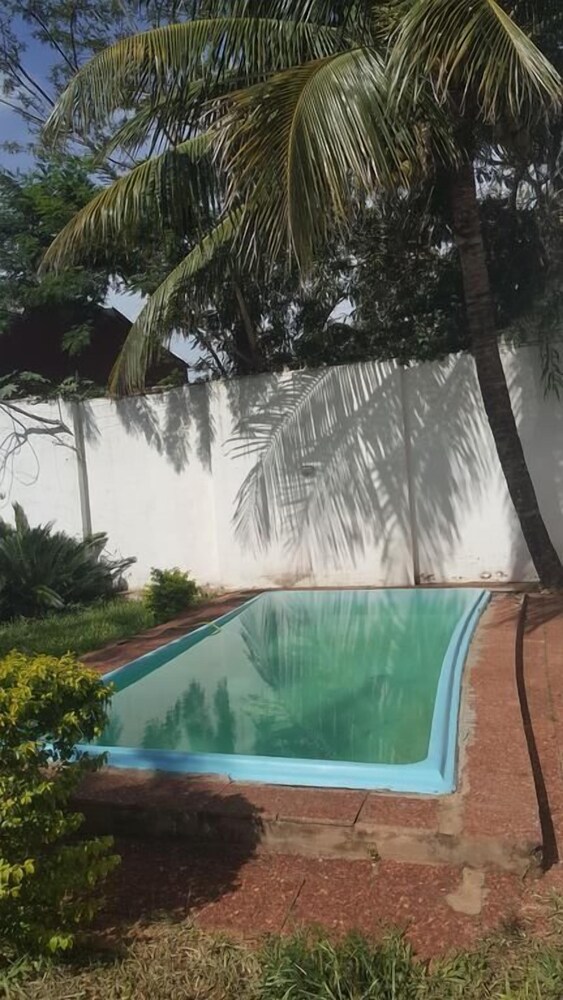 Residencia Lambare