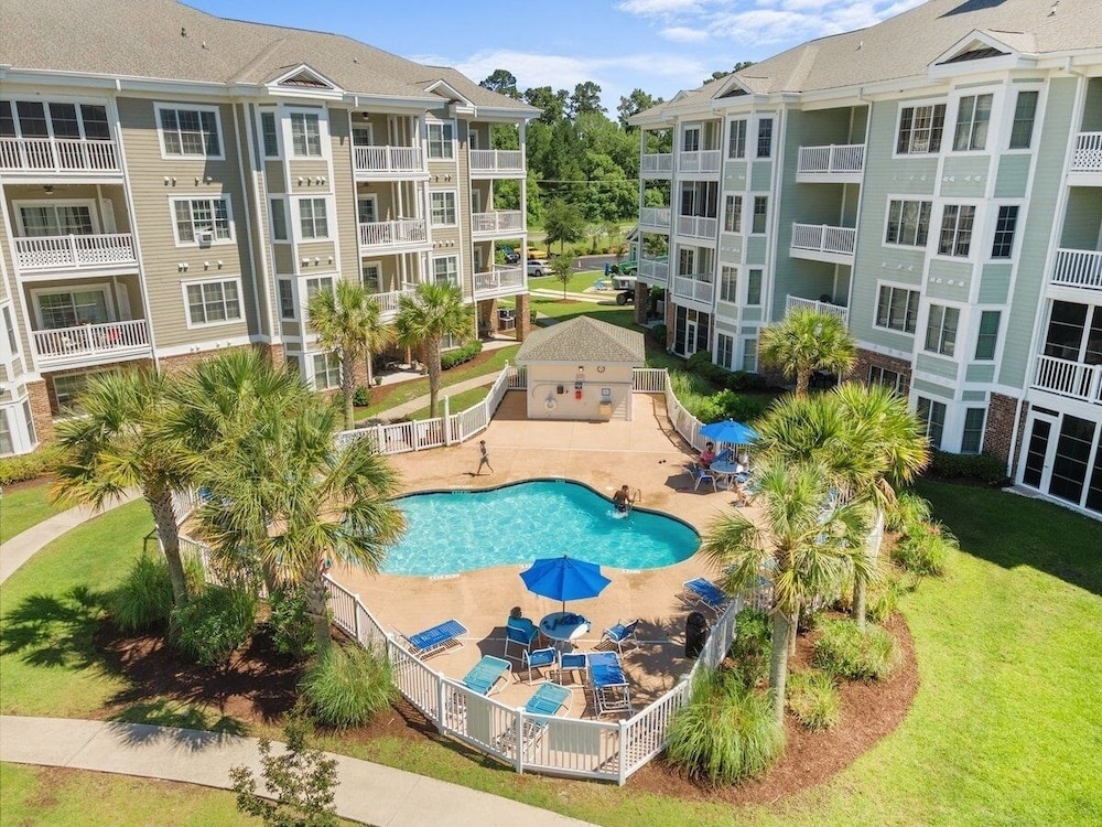 Magnolia Pointe Magnolia Lake 4833-203 2 Bedroom Condo