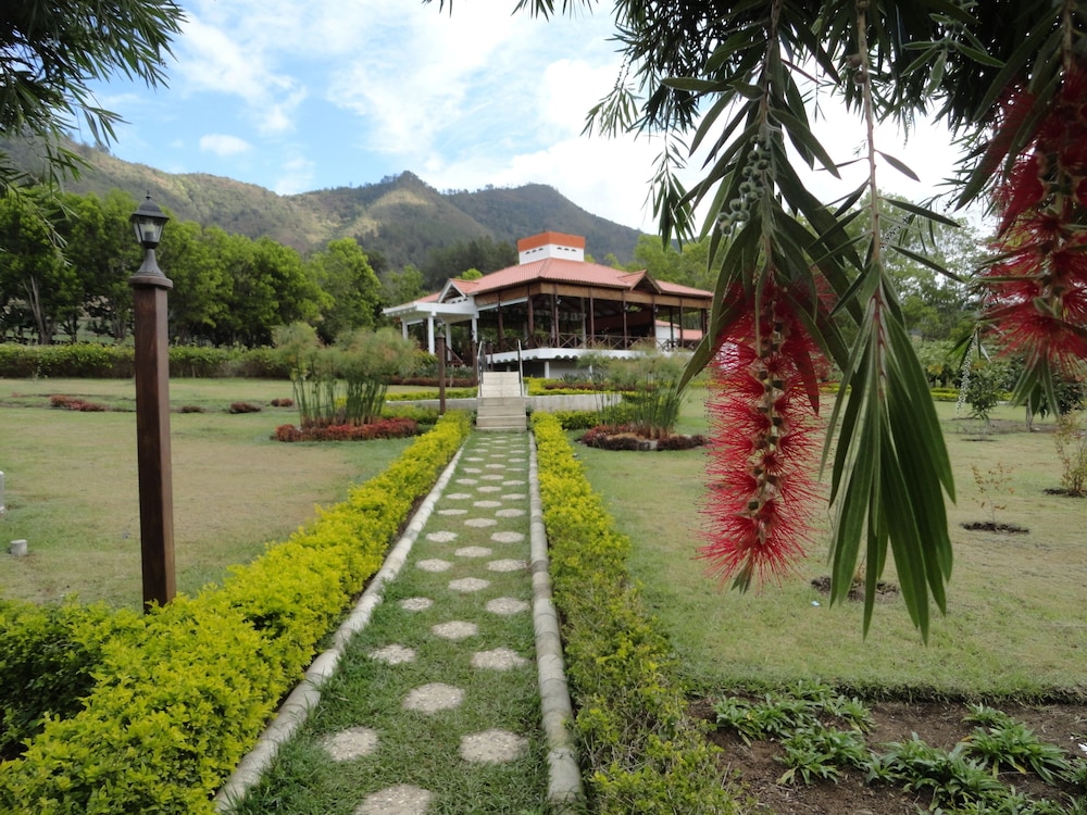 Altocerro Villas Hotel & Camping