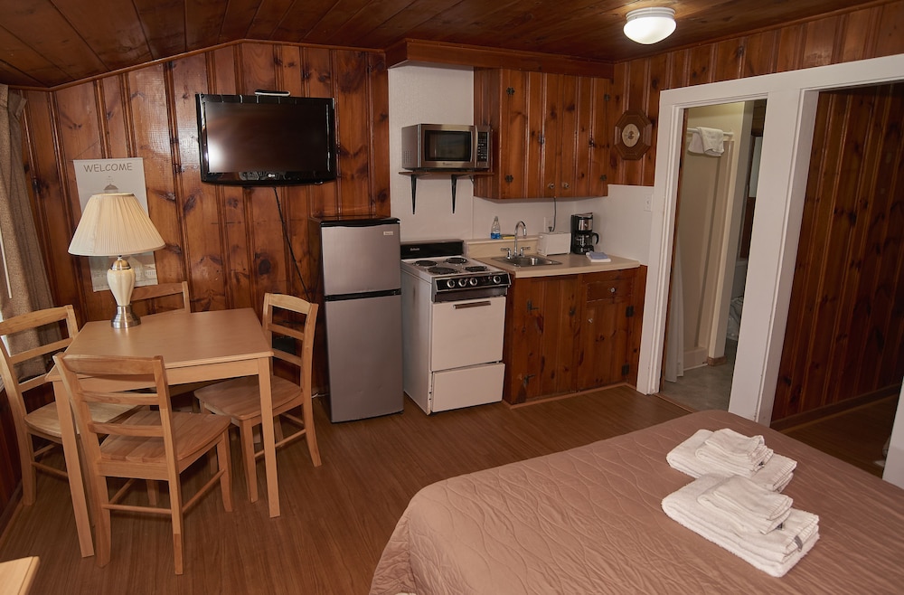 Marguerite Motel