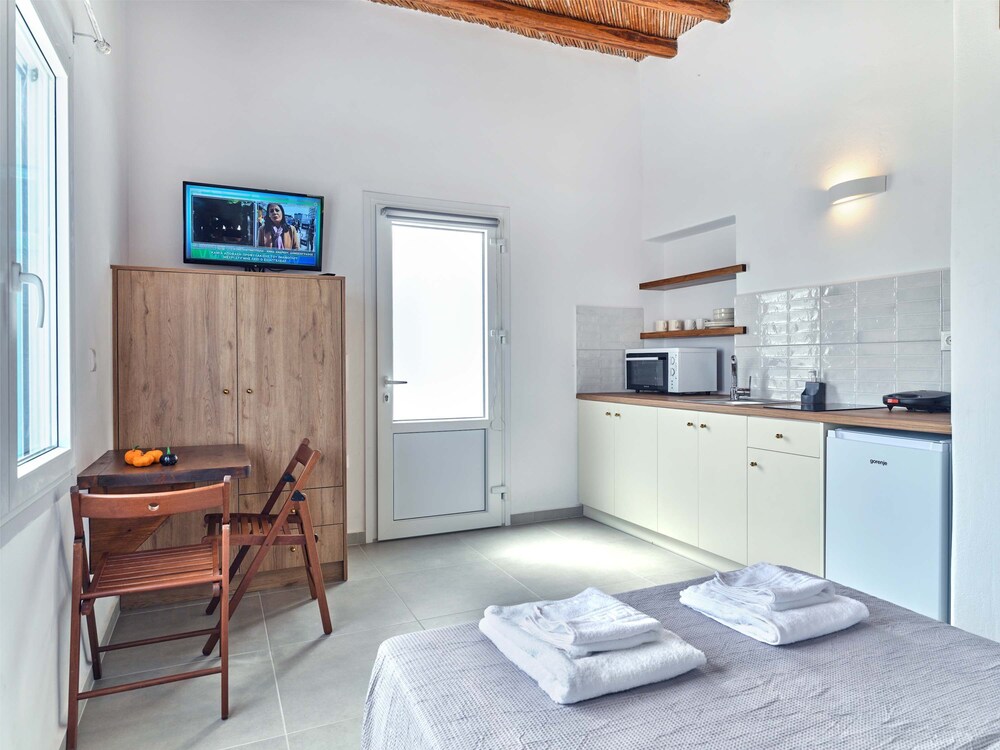 Lefkes Starlight Studio
