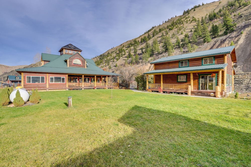 Pet-friendly Idaho Home on the Salmon River! view 3