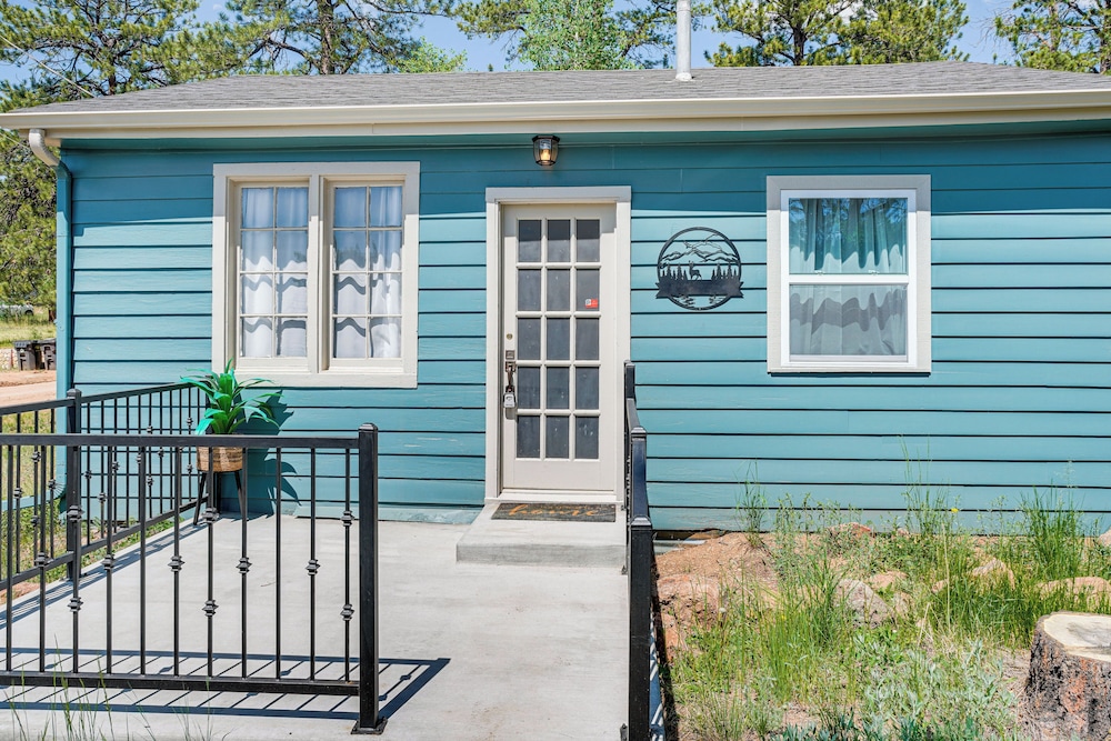Patio & Hot Tub: Cozy Cabin Retreat in Bailey! view 3