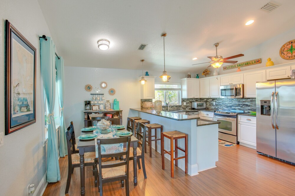 Little Gasparilla Island Escape w/ 2 Decks!