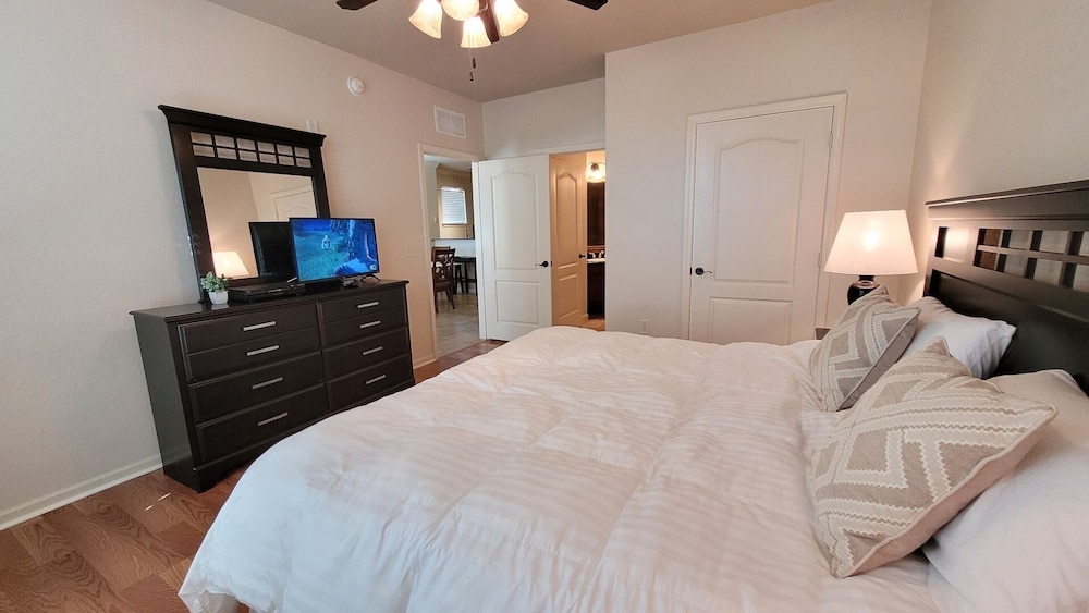 Bp817cp 3bed Condo At Bella Piazza Resort Amenities 3 Bedroom Condo