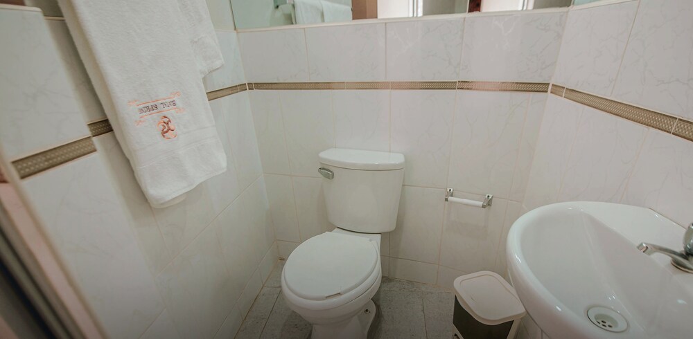 Hostal Spring