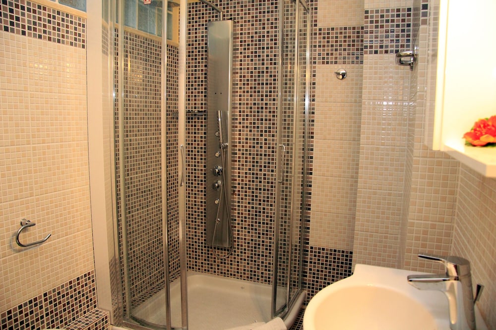 Photo 46