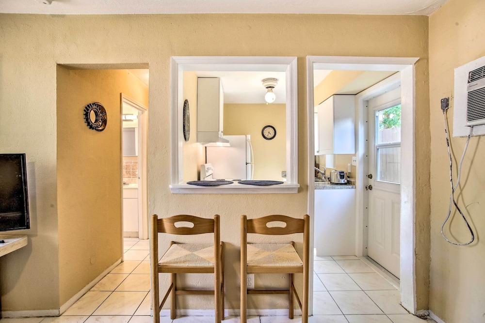 1 Mi to Oceanfront Fun: Pompano Beach Retreat!