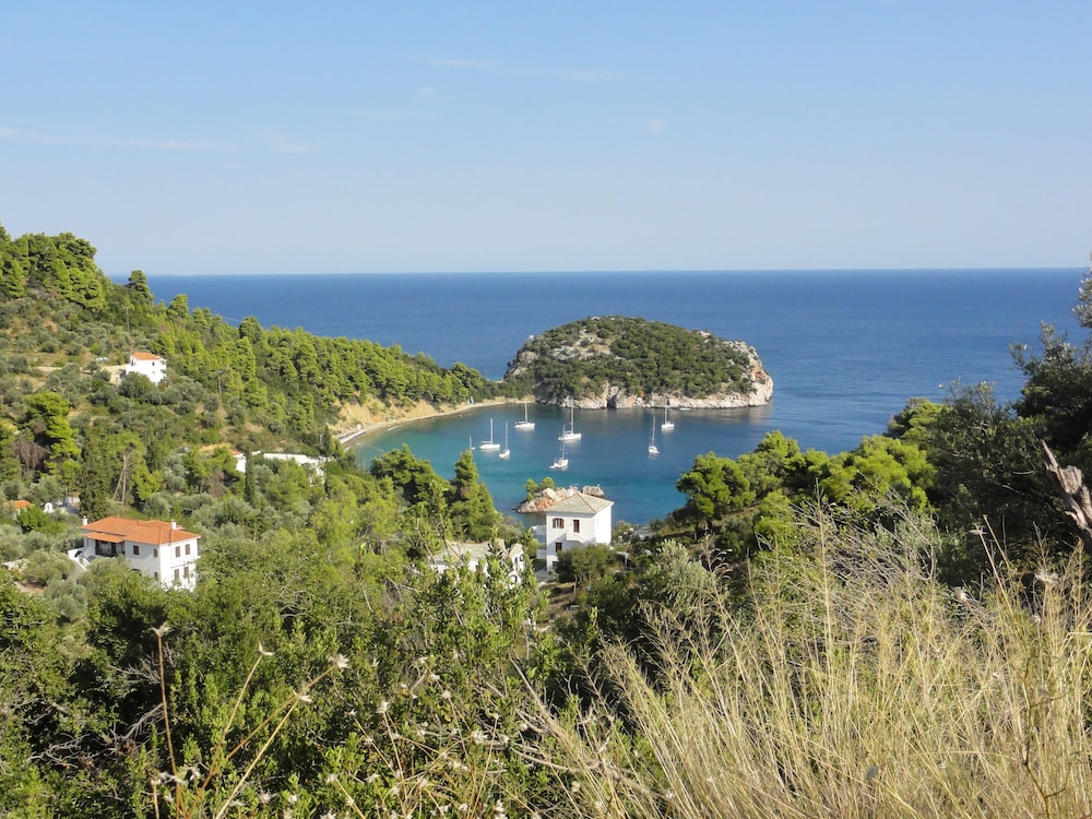 Stafylos Suites Boutique Hotel