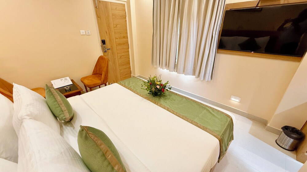Hotel La Bella - near Sea Beach