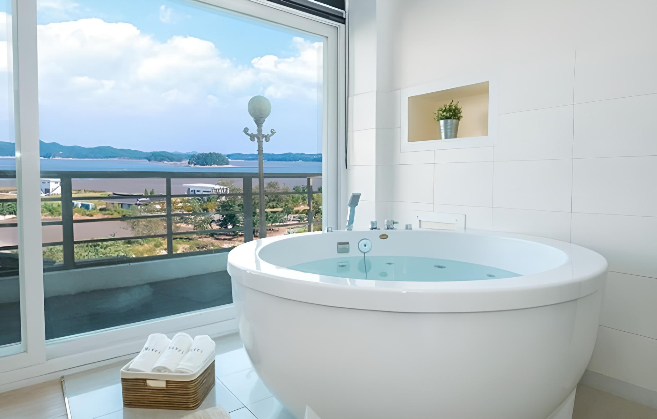 Photo 36