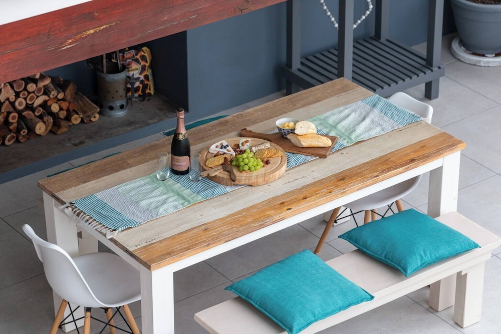Serene Langebaan Getaway With Garden Views
