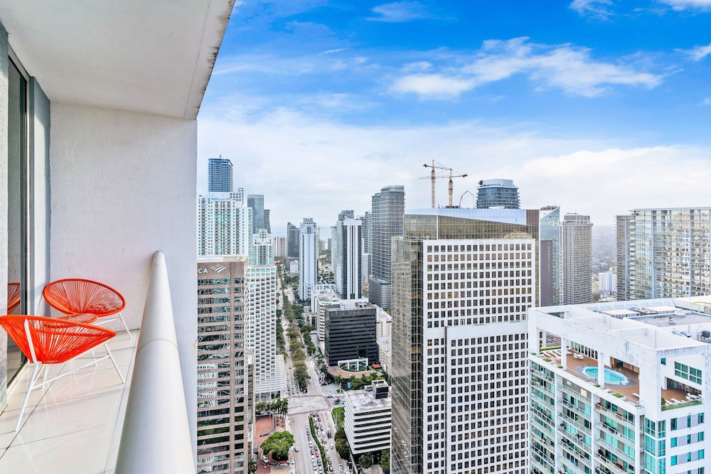 Majestic PH in Brickell-Top Amenities