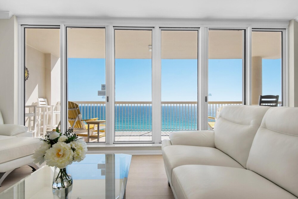 Silver Beach Towers 1003 West