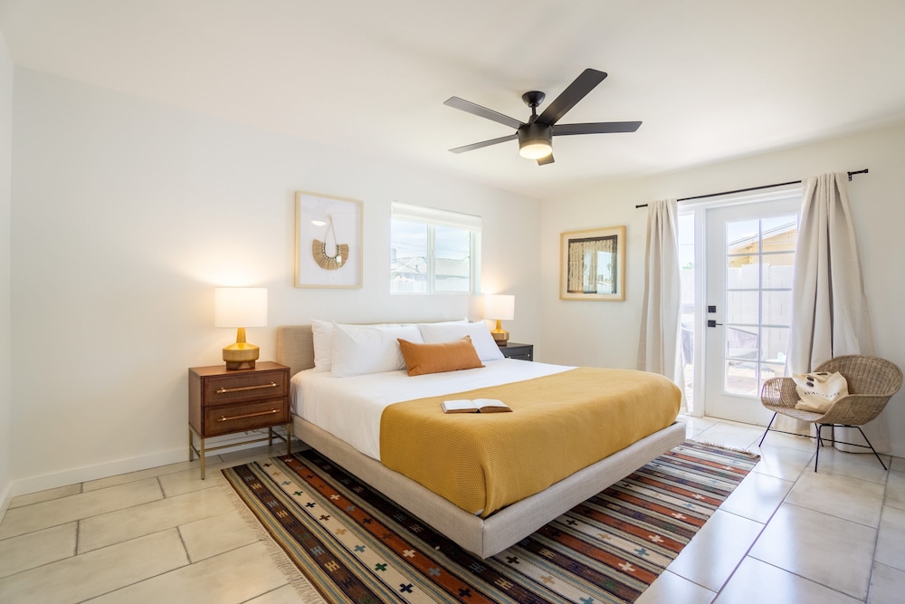 Rosario by Avantstay10mins to Old Town Scottsdale view 2