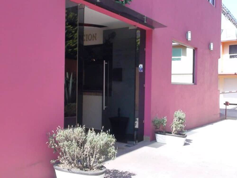 Hotel & Villas 7