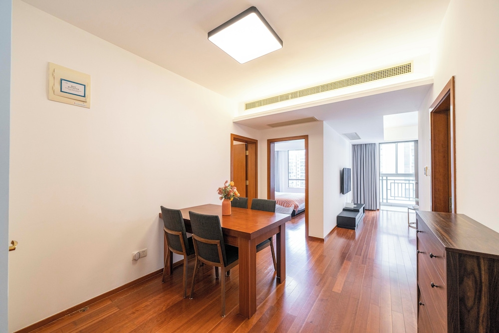 Tyms 2BR APT Hongqiao Bella Vita