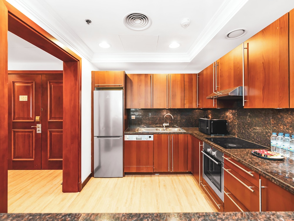 New Fairmont Residences by Propigo