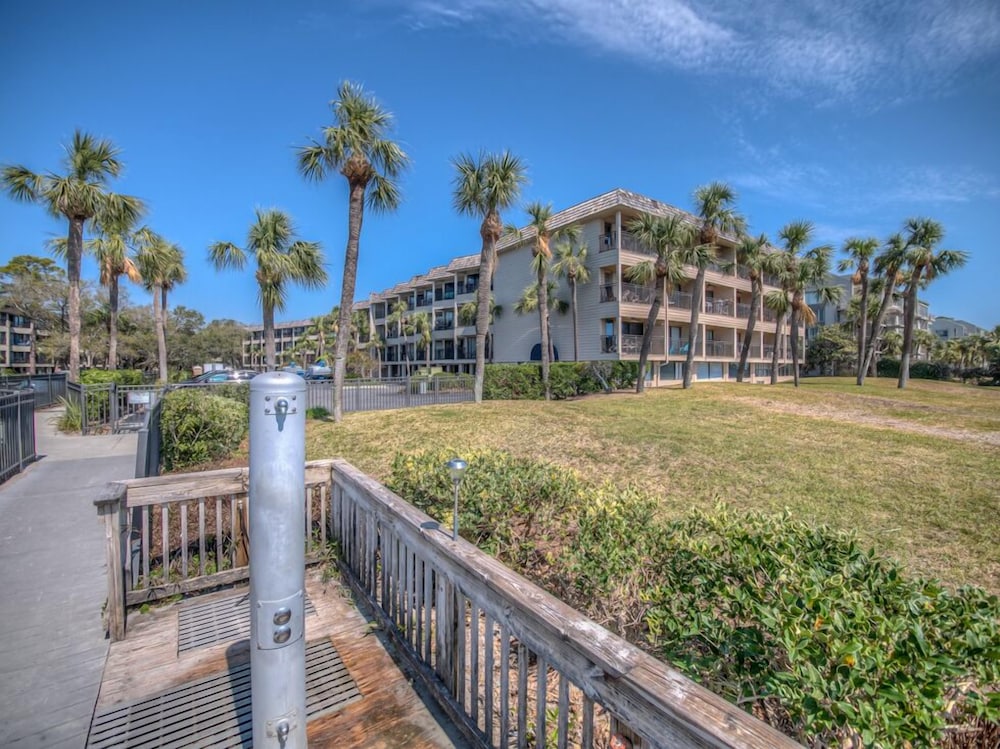 Seaside Villas by by Hilton Head Retreats view 5