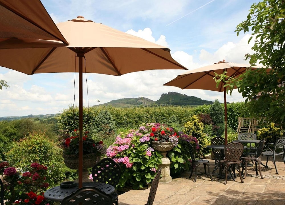 Three Horseshoes Country Inn and Spa