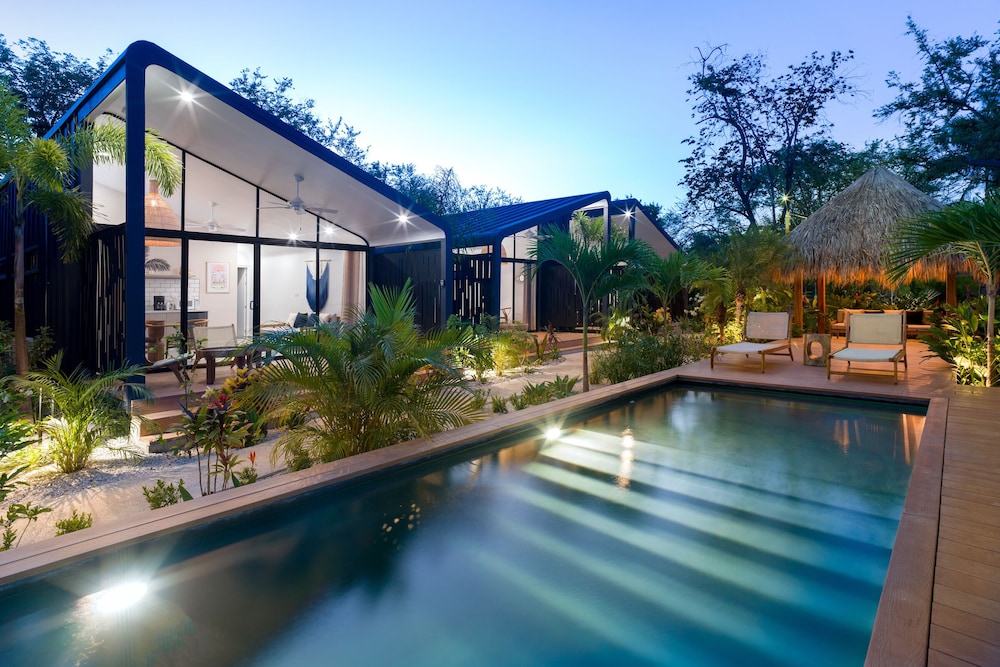 3 Favela Chic Tamarindo Adults Only Bungalow view 4