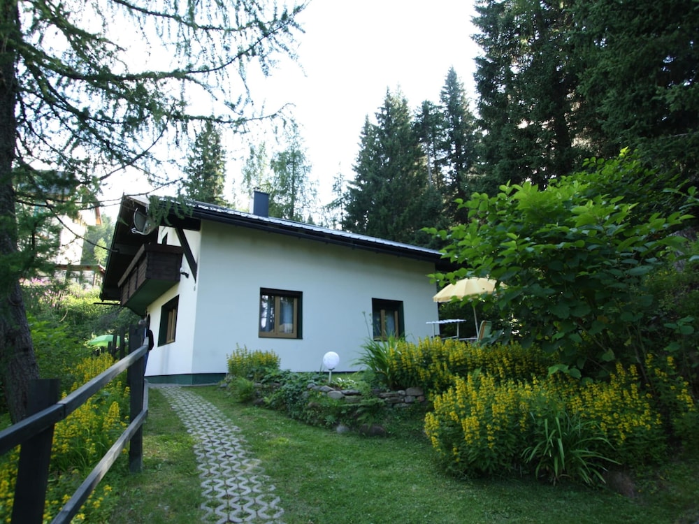 Queitly Located Chalet near Resort Center of Nassfeld view 3