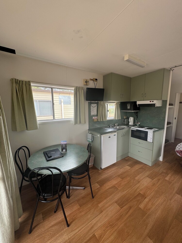Hay Caravan Park
