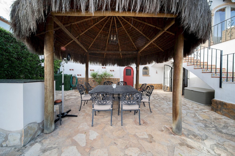 Villa Sol in Javea With 3 Bedrooms and 4 5 Bathrooms