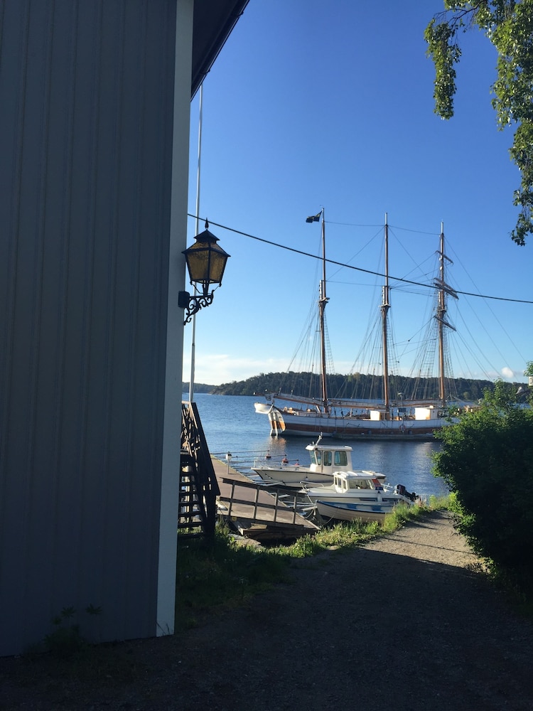 Hostel Lotsen