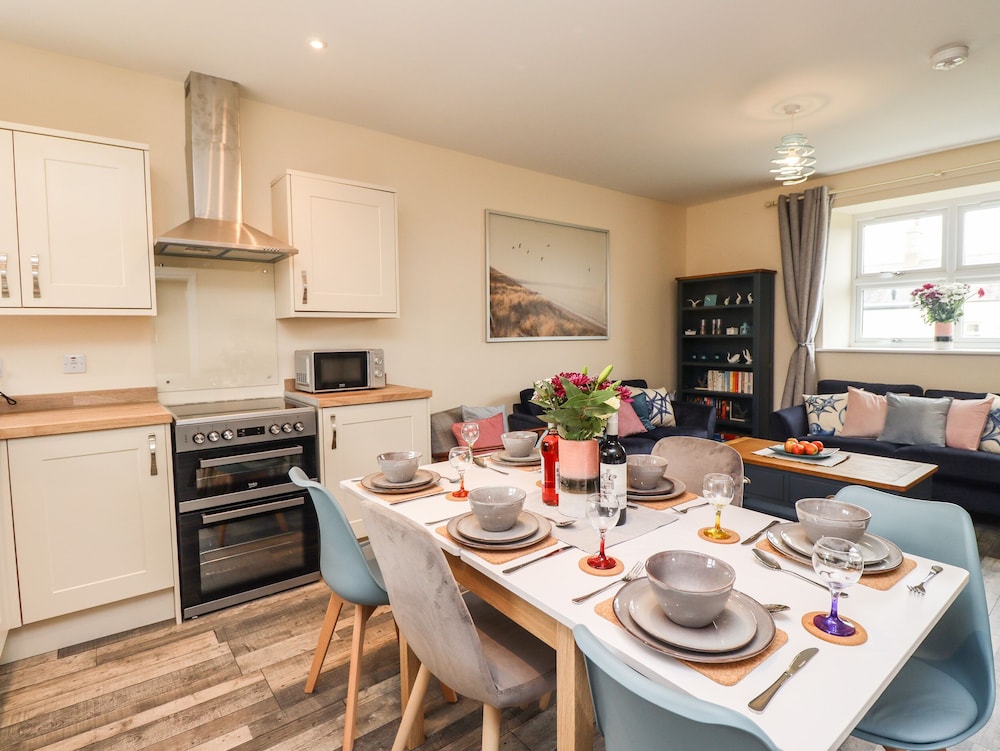Lonnon Cottage