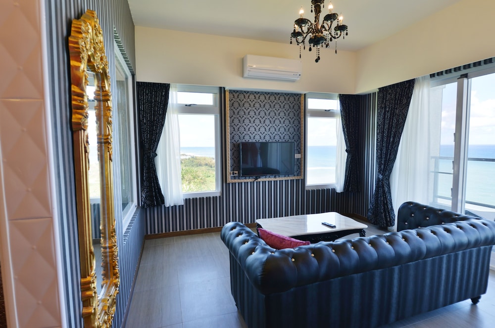 White Spray B&B