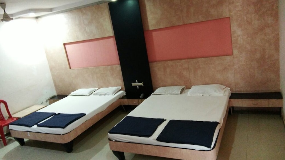 Hotel Meera