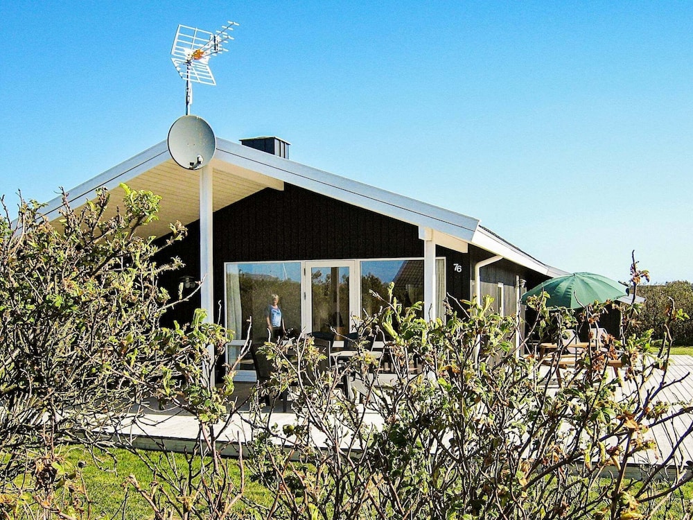 6 Person Holiday Home in Harboore